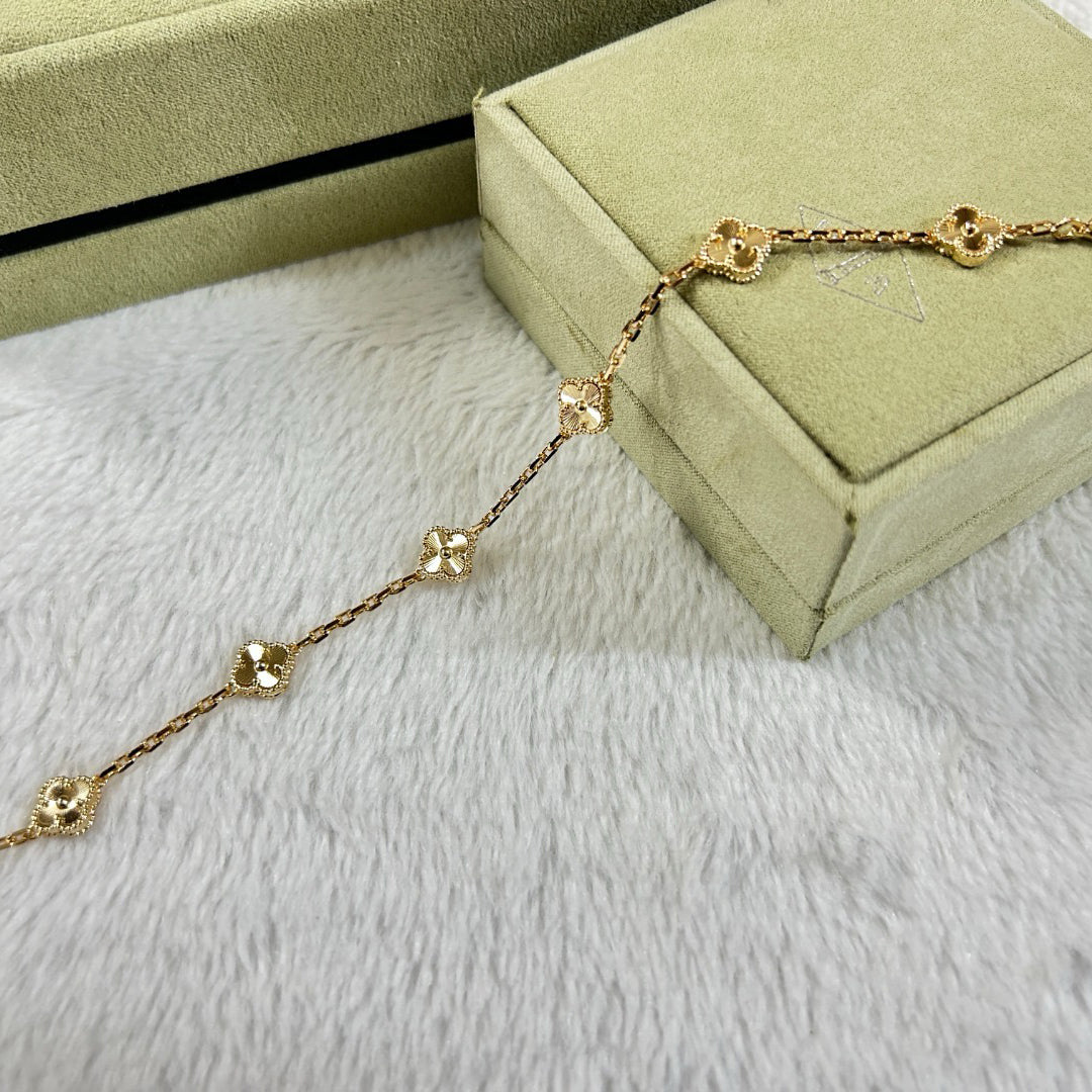[Royal Jewellery]CLOVER 6 MOTIF DIAMOND BRACELET