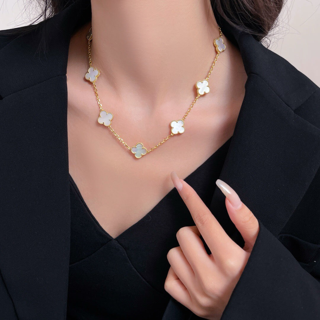 [Royal Jewellery]CLOVER 10 MOTIFS WHITE MOTHER OF PEARL NECKLACE