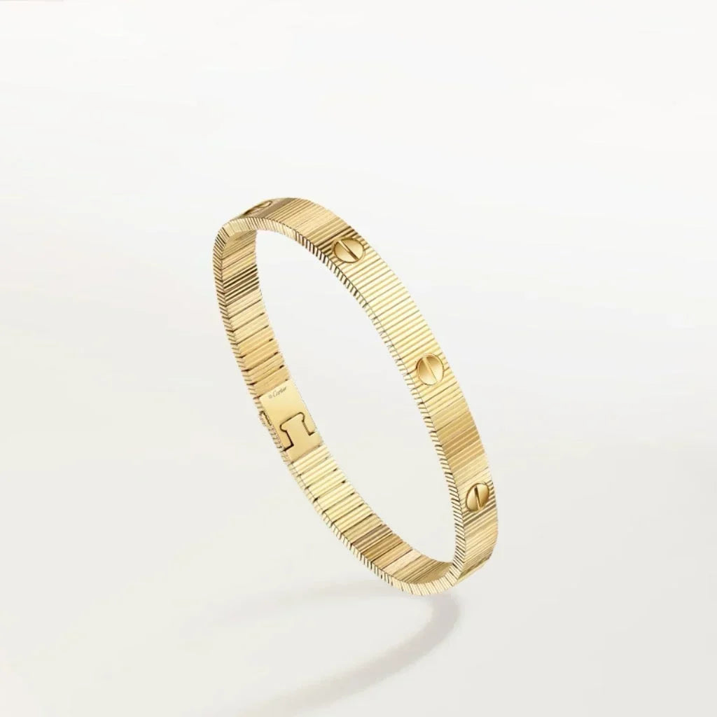 [Royal] Lucky Spring Butterfly 5-Motif & LOVE Unlimited Bracelet Stack Set