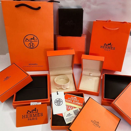 [Royal Jewellery]HM BRACELET NECKLACE RING BOX GIFT BAG