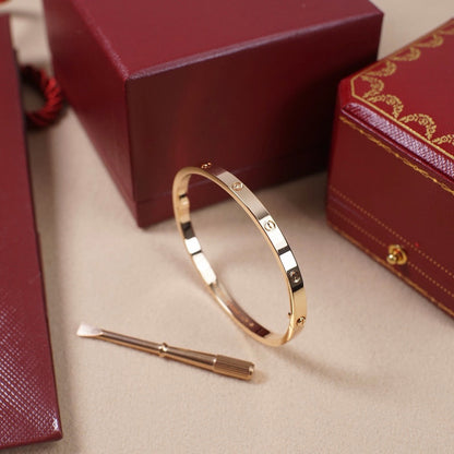 [Royal] LOVE & JUSTE Classic Bracelet Stack Set