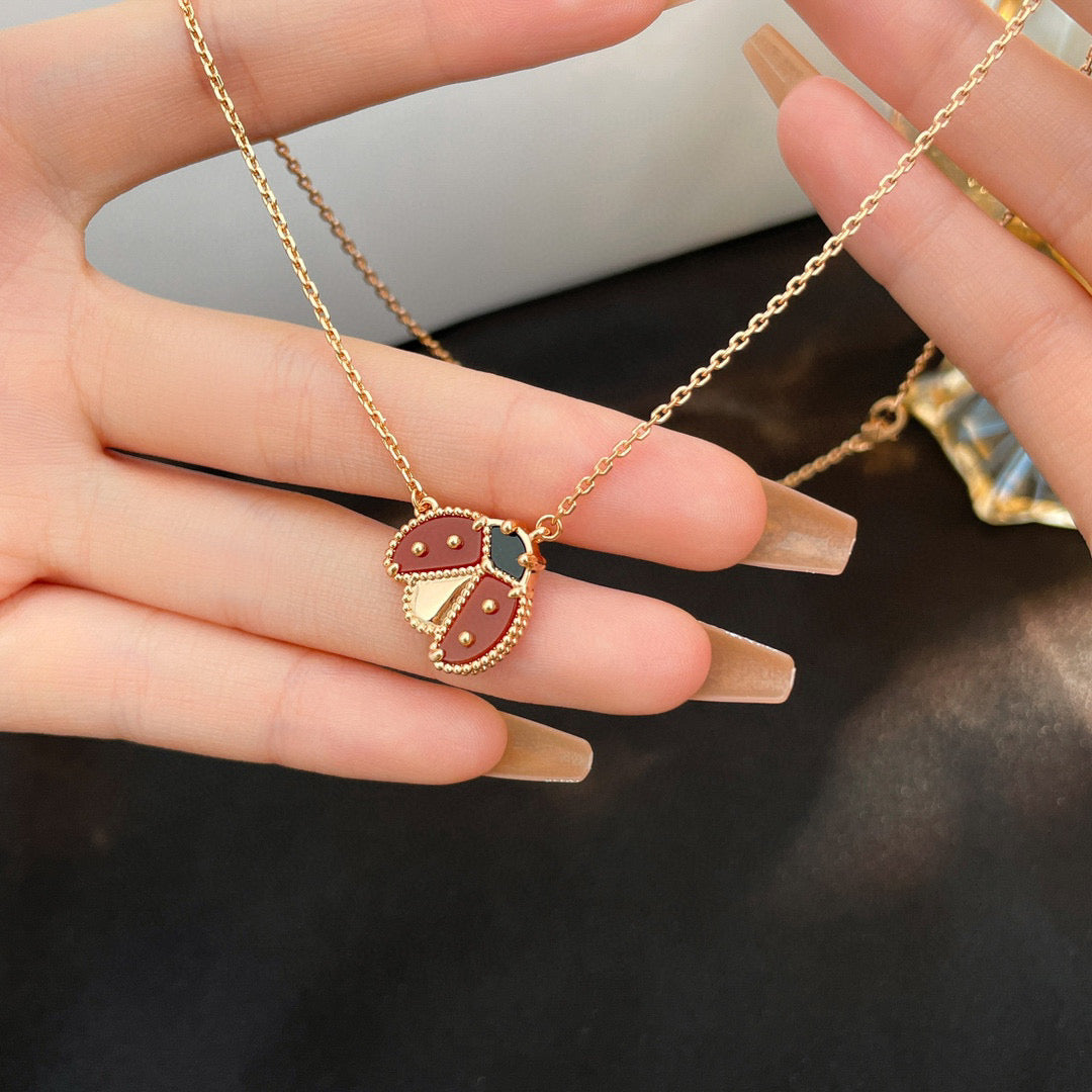 [Royal Jewellery]LUCKY  CARNELIANS LADYBUG NECKLACE