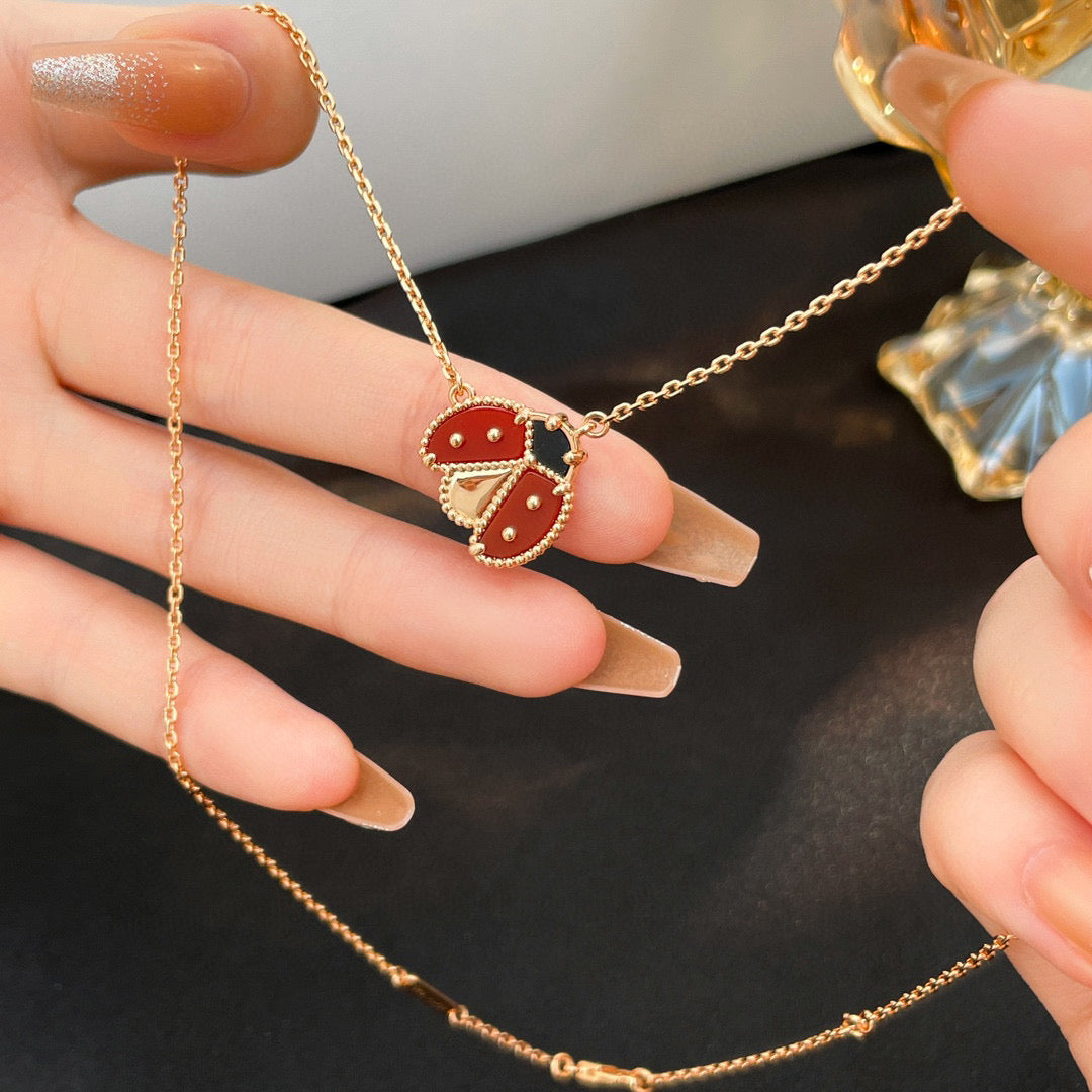 [Royal Jewellery]LUCKY  CARNELIANS LADYBUG NECKLACE