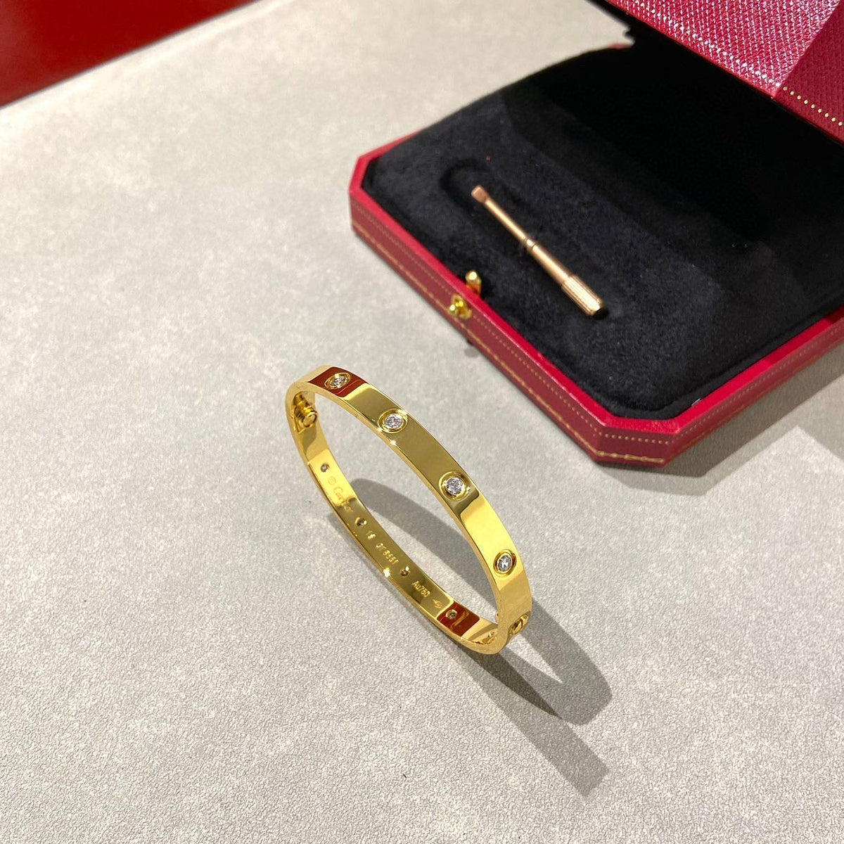 [Royal Jewellery]LOVE BRACELET 6.1MM 10 DIAMONDS