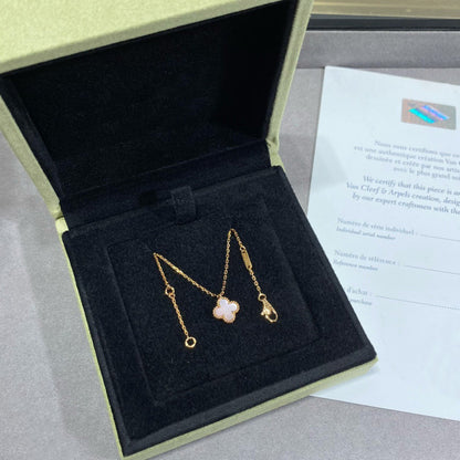 [Royal Jewellery]CLOVER 15MM PINK MOTHER-OF-PEARL SINGLE FLOWER NECKLACE