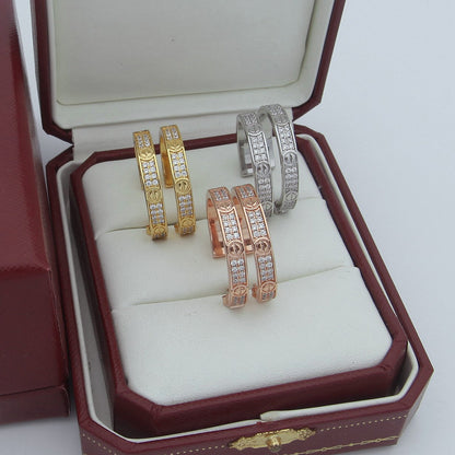 [Royal] LOVE EARRINGS 3.6MM DIAMOND PAVED