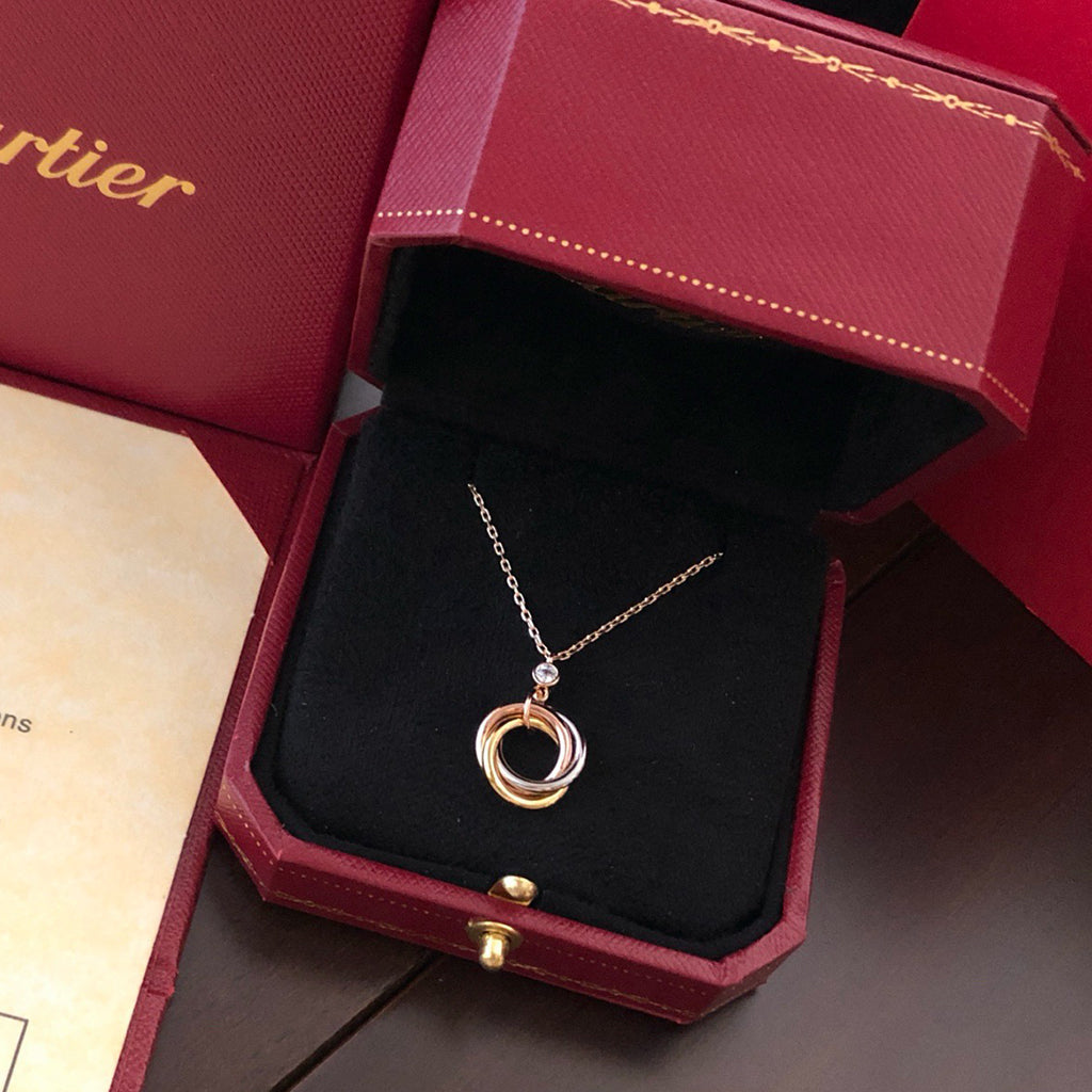 [Royal] TRINITY  NECKLACE 1 DIAMOND