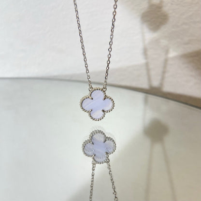 [Royal Jewellery]CLOVER 15MM BLUE CHALCEDONY NECKLACE SILVER