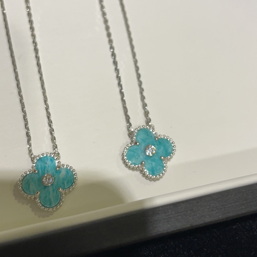 [Royal Jewellery]CLOVER 15MM DIAMOND SVRES PORCELAIN  NECKLACE SILVER