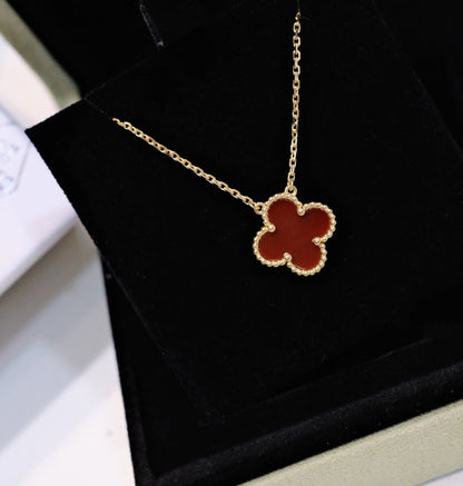 [Royal Jewellery]CLOVER 15MM CARNELIAN SINGLE FLOWER NECKLACE