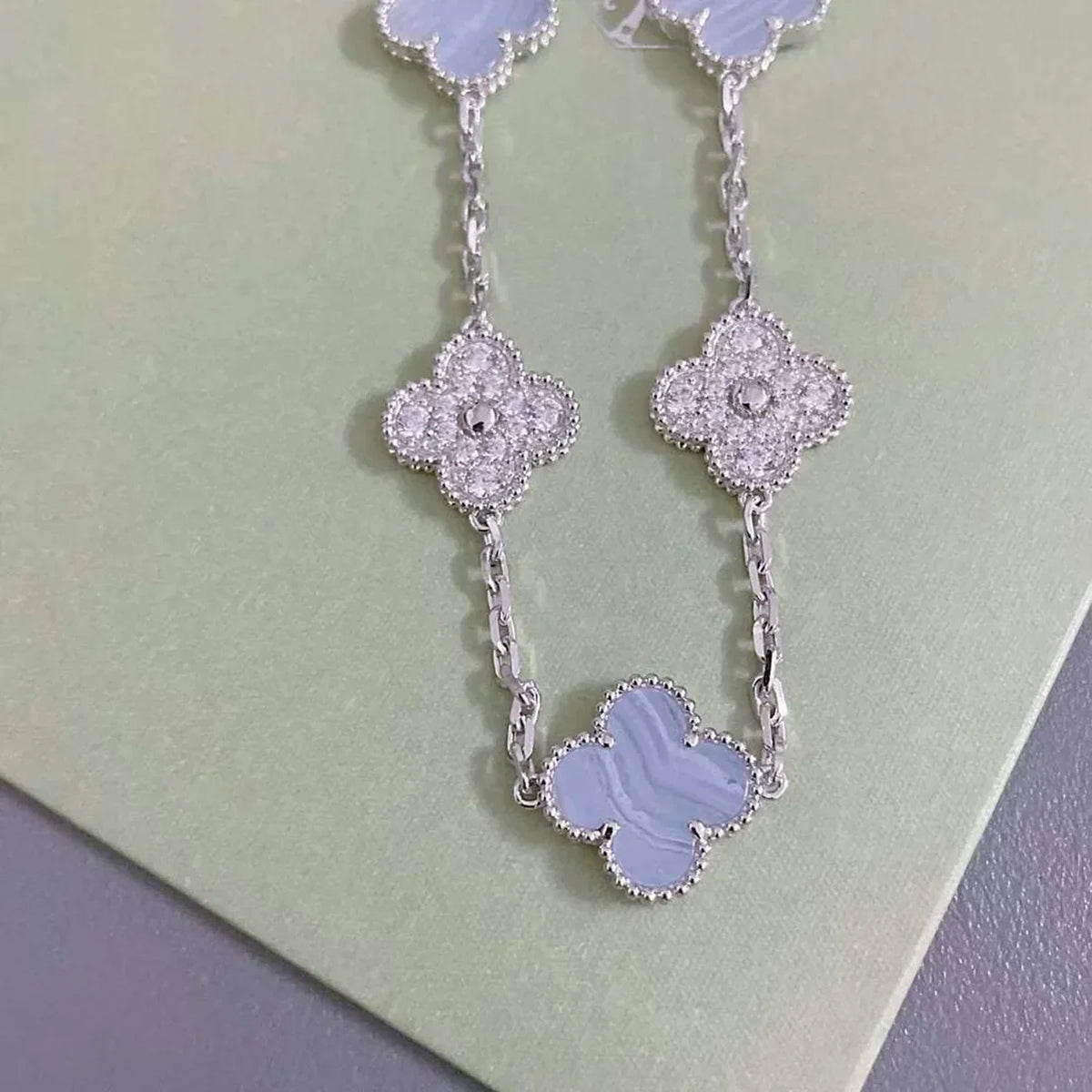 [Royal Jewellery] CLOVER 5 MOTIF PURPLE CHALCEDONY BRACELET COLLECTION