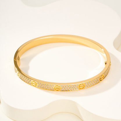 [Royal]Clover Laser  Pulsar Stone 5-Motif & LOVE Diamond-Paved Bracelet Stack Set