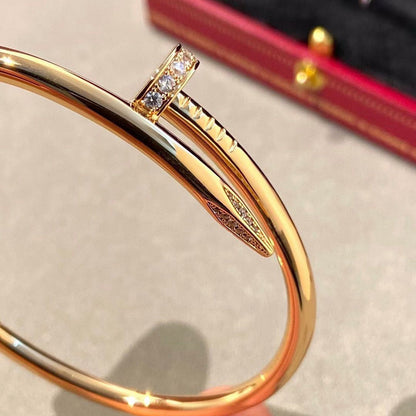 [Royal] JUSTE Diamond & LOVE Diamond Bracelet Stack Set