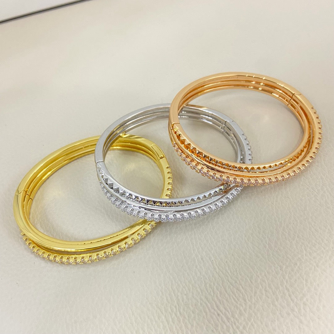 [Royal] ETINCELLE HALF-PAVED DIAMOND BRACELET