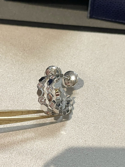 [Royal Jewellery]Hollow Design Four-Leaf Clover Flower Shape Earrings