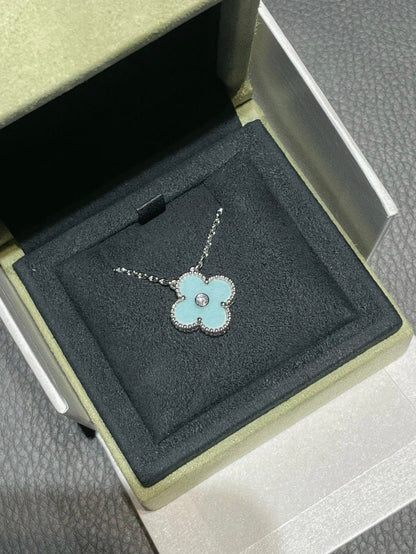 [Royal Jewellery]CLOVER 1 DIAMOND LIGHT BLUE SILVER NECKLACE