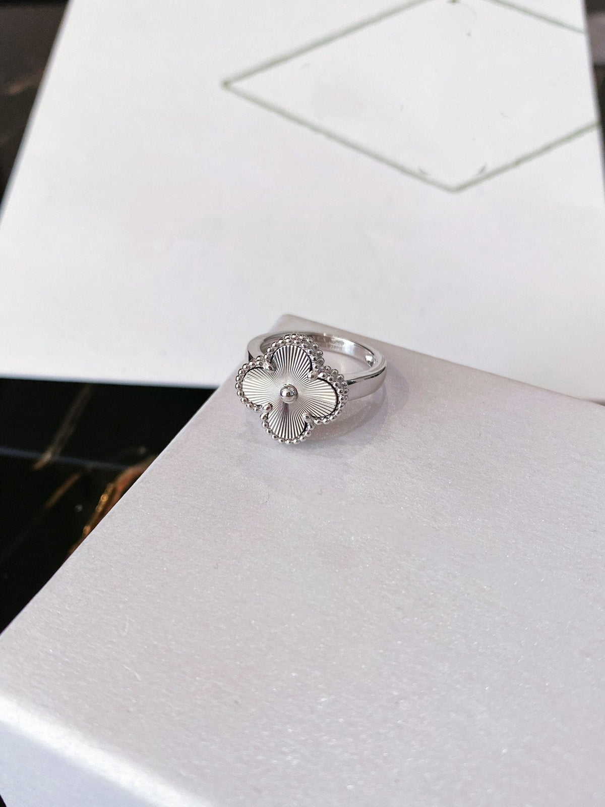 [Royal Jewellery]CLOVER SILVER RING