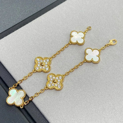 [Royal Jewellery]CLOVER WHITE PEARL MOP 5 MOTIF BRACELET COLLECTION