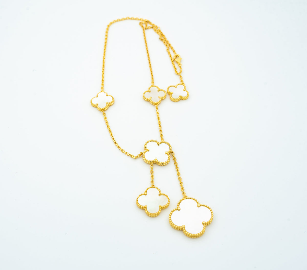 [Royal Jewellery]CLOVER MOTHER OF PEARL NECKLACE 6 MOTIF