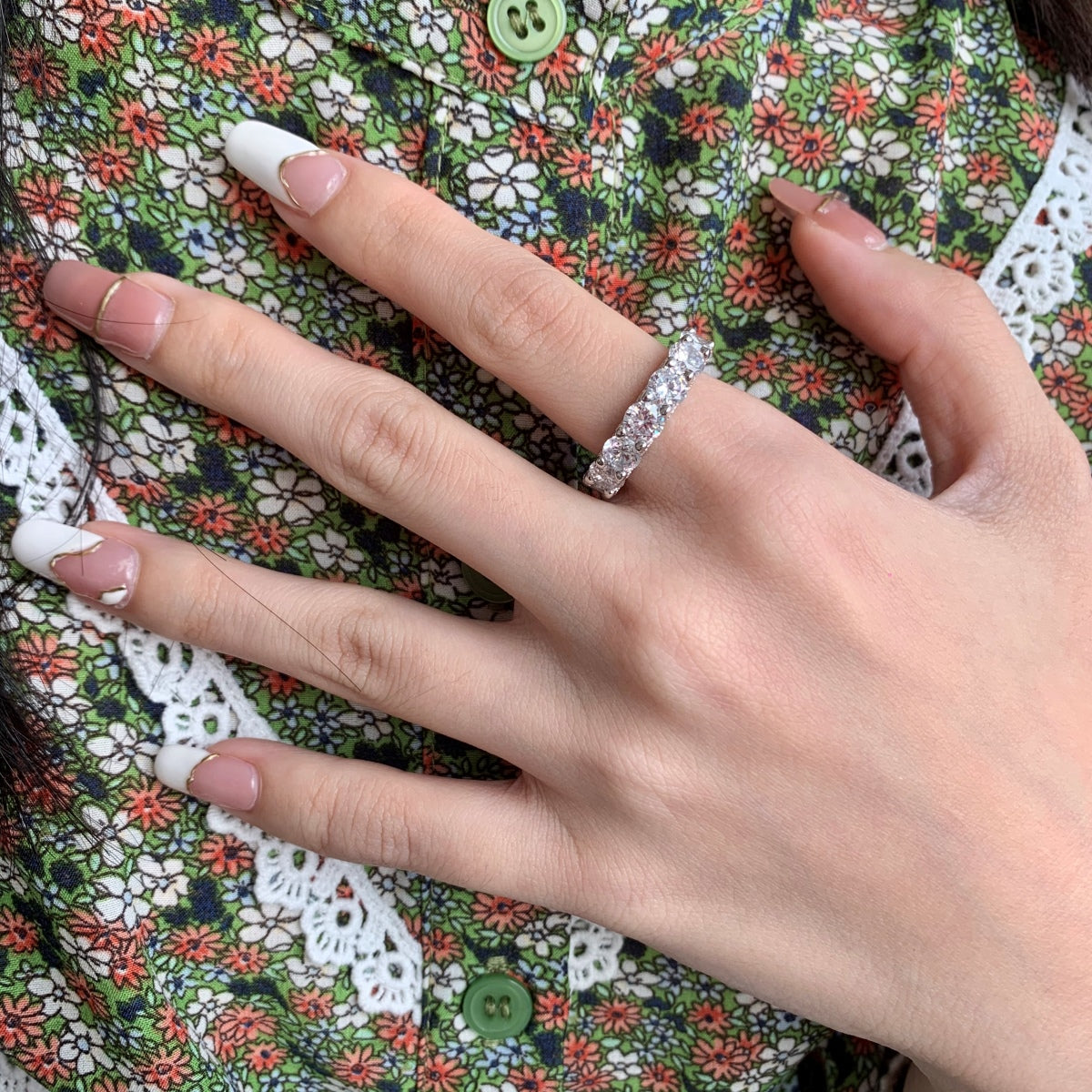 [Royal Jewellery]Gorgeous Round Cut Tennis Ring