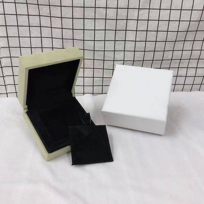 [Royal] VA CLOVER BOX GIFT BAG