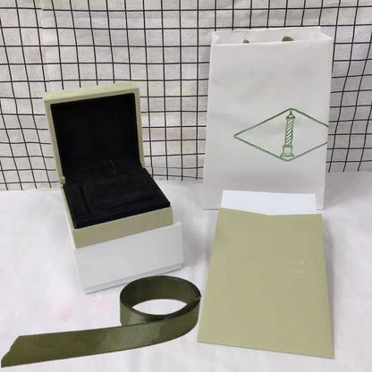 [Royal] VA CLOVER BOX GIFT BAG