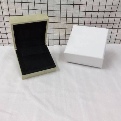[Royal] VA CLOVER BOX GIFT BAG
