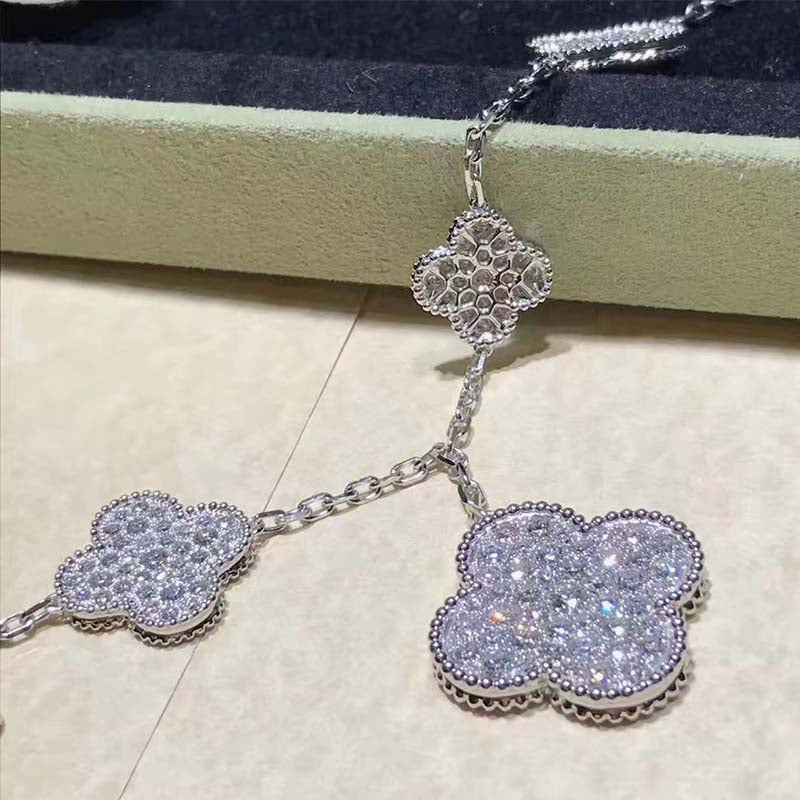 [Royal Jewellery]CLOVER 6 MOTIFS SILVER DIAMOND BRACELET