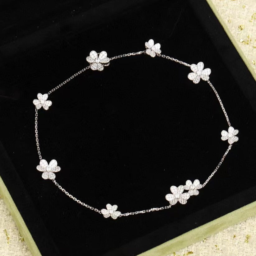 [Royal Jewellery]FRIVOLE SILVER 9 FLOWERS NECKLACE