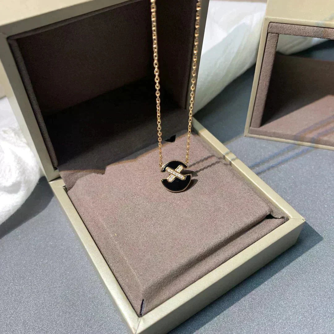 [Royal Jewellery]JEUX DE ROSE GOLD DIAMOND NECKLACE