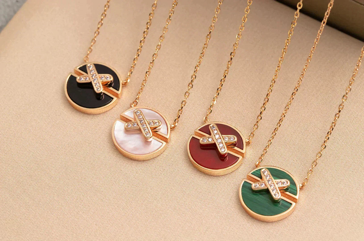 [Royal Jewellery]JEUX DE ROSE GOLD DIAMOND NECKLACE