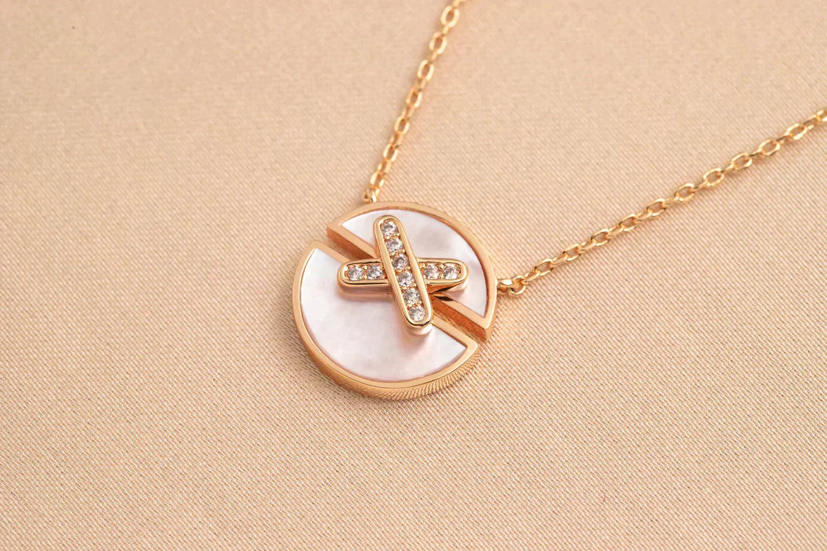[Royal Jewellery]JEUX DE ROSE GOLD DIAMOND NECKLACE