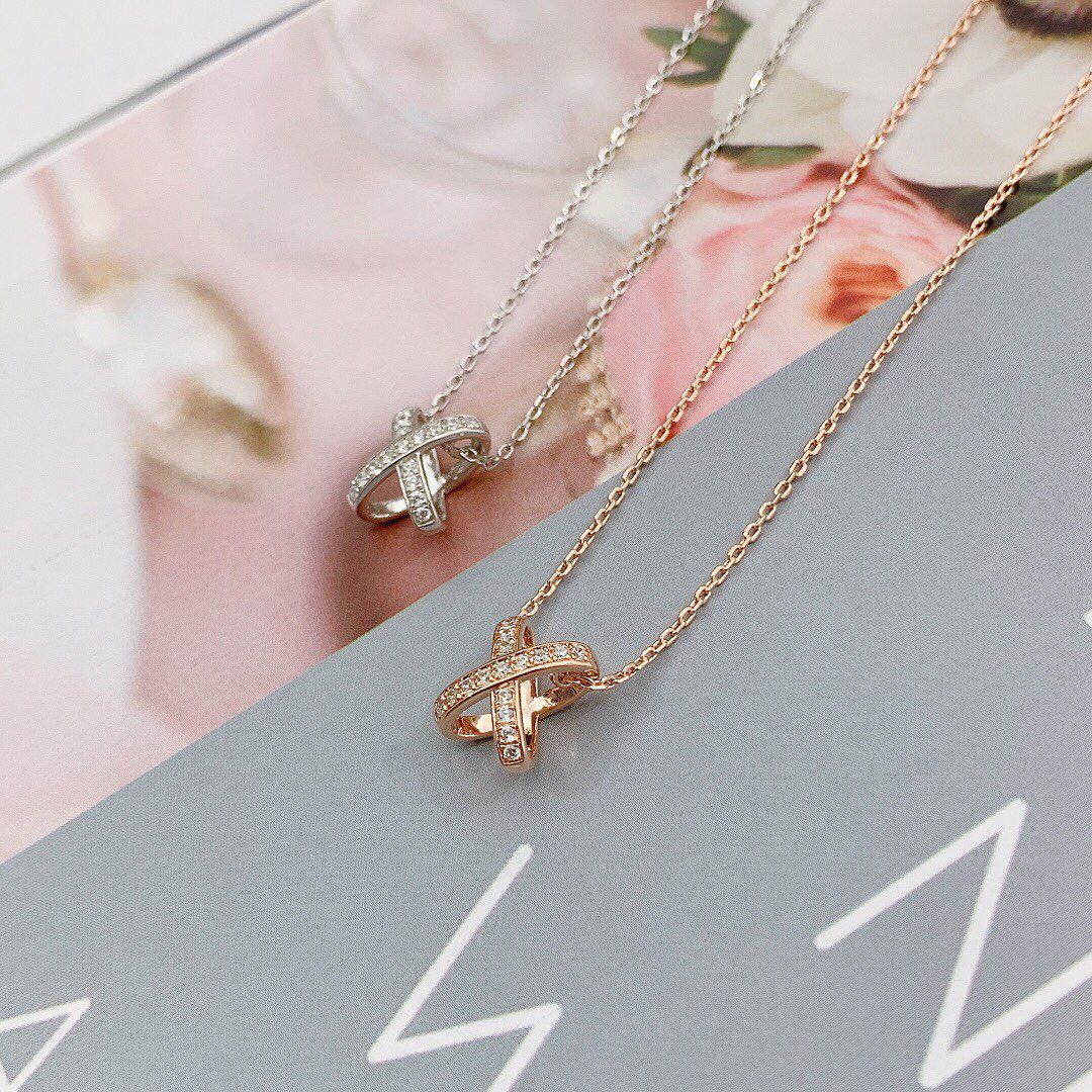 [Royal Jewellery]JEUX DE DIAMOND NECKLACE
