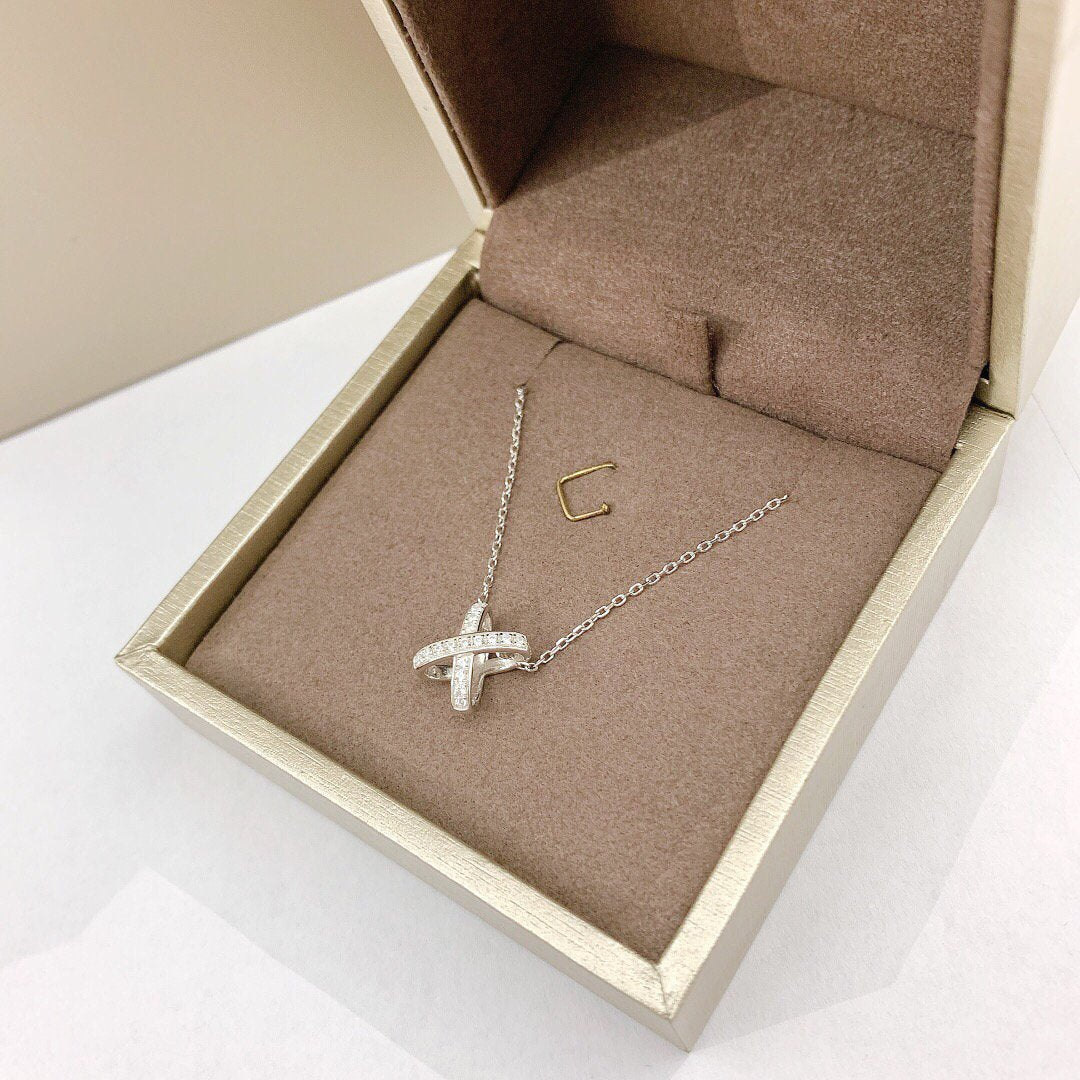 [Royal Jewellery]JEUX DE DIAMOND NECKLACE