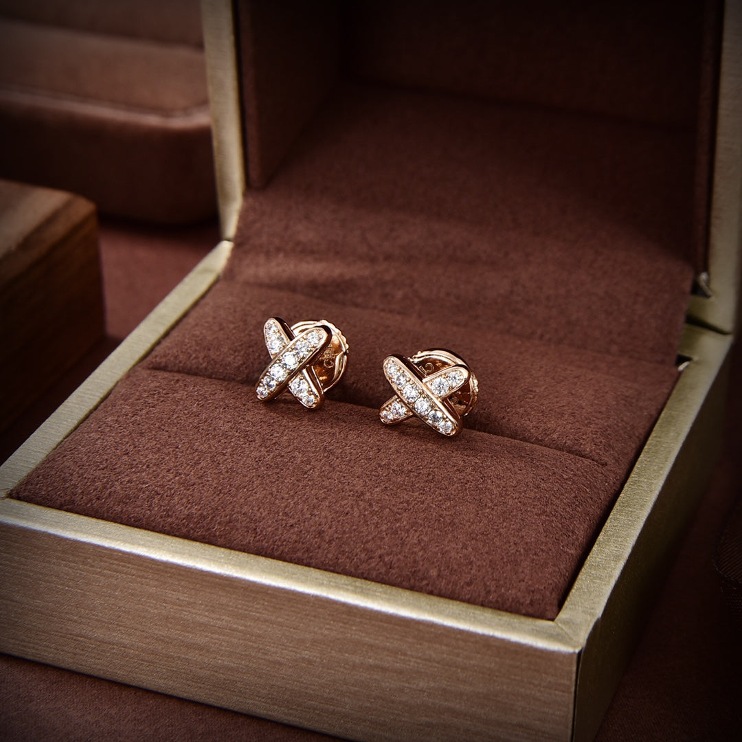 [Royal Jewellery]JEUX DE GOLD DIAMOND EARRINGS