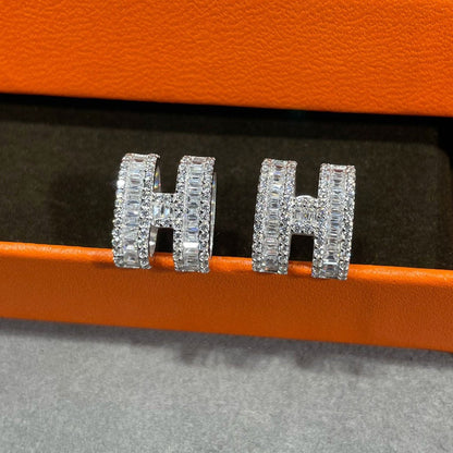 [Royal Jewellery]H STUD EARRINGS WITH SILVER DIAMONDS