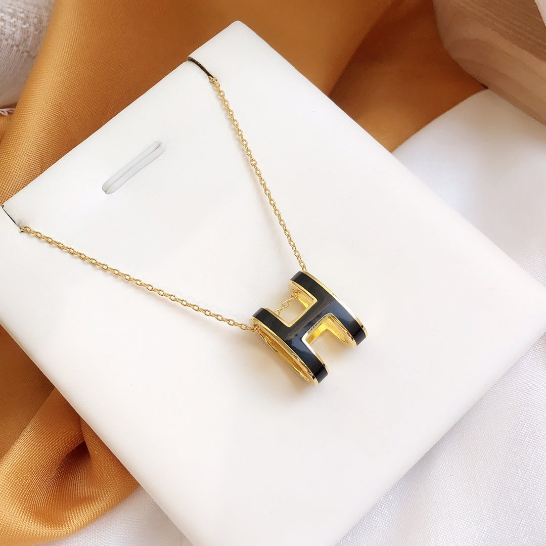 [Royal Jewellery]HM CLIC BLACK ENAMEL GOLD NECKLACE