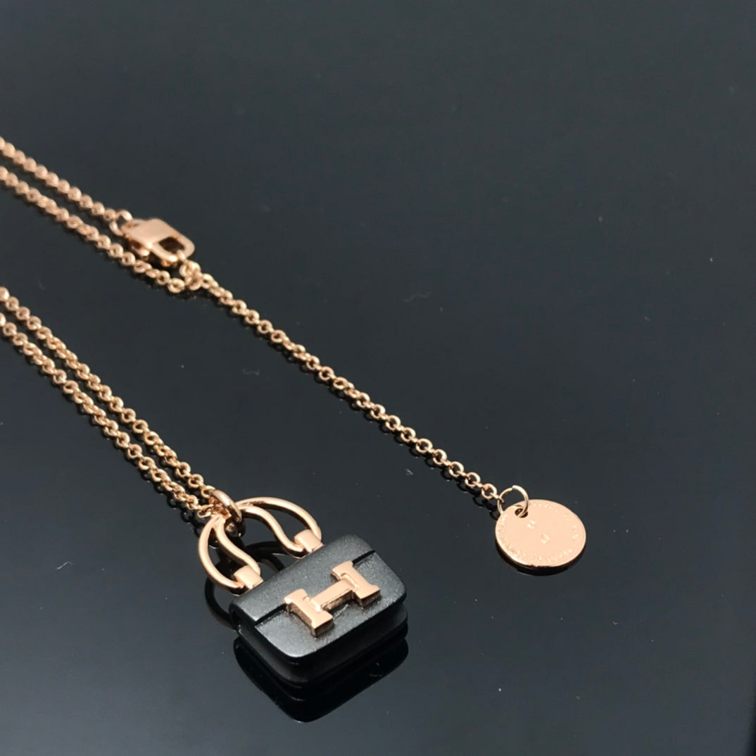 [Royal Jewellery]WOMEN'S HM AMULETTES CONSTANCE PENDANT NECKLACE