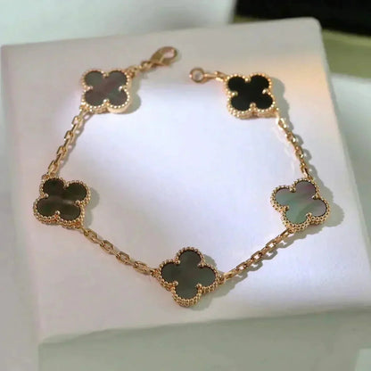 [Royal Jewellery] CLOVER 5 MOTIF GRAY MOP BRACELET COLLECTION