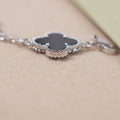 [Royal Jewellery] CLOVER 5 MOTIF ONYXS BRACELET COLLECTION