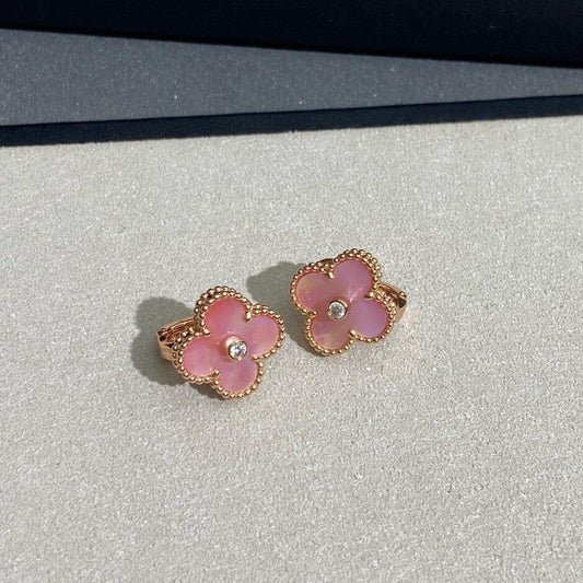 [Royal Jewellery]CLOVER MEDIUM 1 DIAMOND PINK EARRINGS