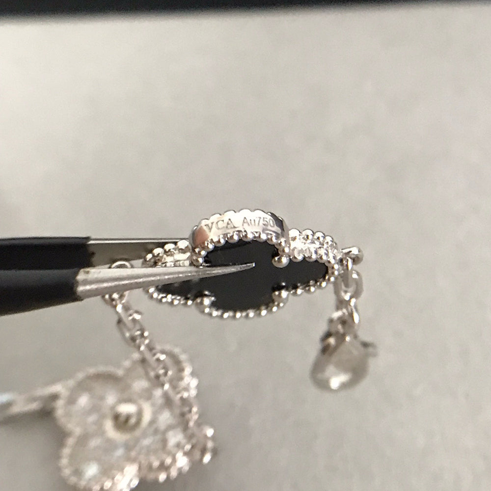 [Royal Jewellery] CLOVER 5 MOTIF ONYXS BRACELET COLLECTION