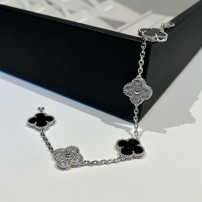 [Royal Jewellery] CLOVER 5 MOTIF ONYXS BRACELET COLLECTION