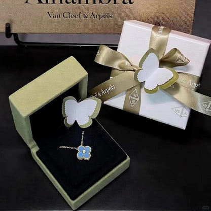 [Royal] 2026 CLOVER 15MM CHRISTMAS LIMITED EDITION SINGLE FLOWER NECKLACE