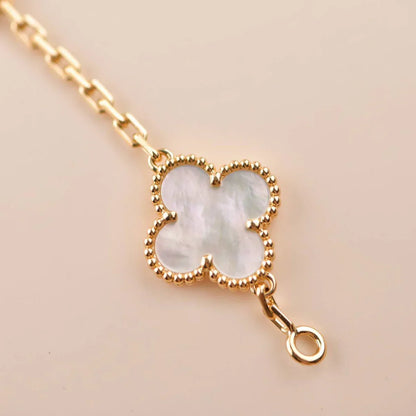 [Royal Jewellery]CLOVER WHITE PEARL MOP 5 MOTIF BRACELET COLLECTION