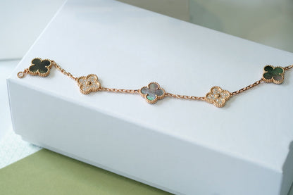 [Royal Jewellery] CLOVER 5 MOTIF GRAY MOP BRACELET COLLECTION