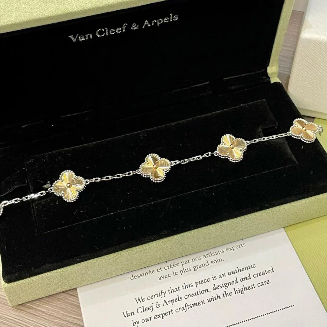 [Royal Jewellery] CLOVER 5 MOTIF LASER BRACELET COLLECTION