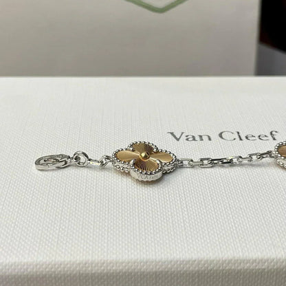 [Royal Jewellery] CLOVER 5 MOTIF LASER BRACELET COLLECTION