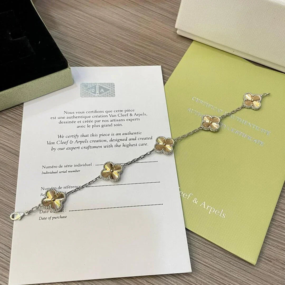 [Royal Jewellery] CLOVER 5 MOTIF LASER BRACELET COLLECTION