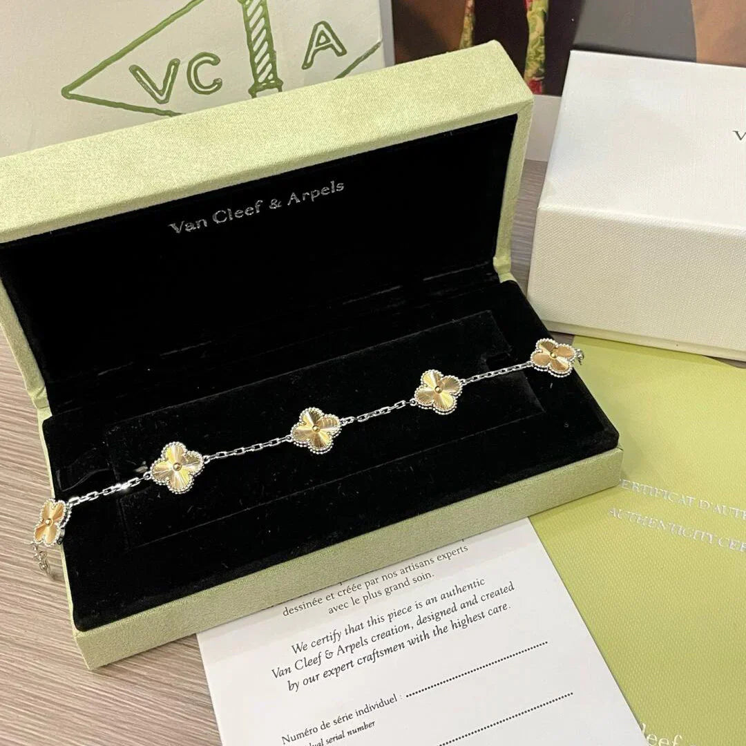 [Royal Jewellery] CLOVER 5 MOTIF LASER BRACELET COLLECTION